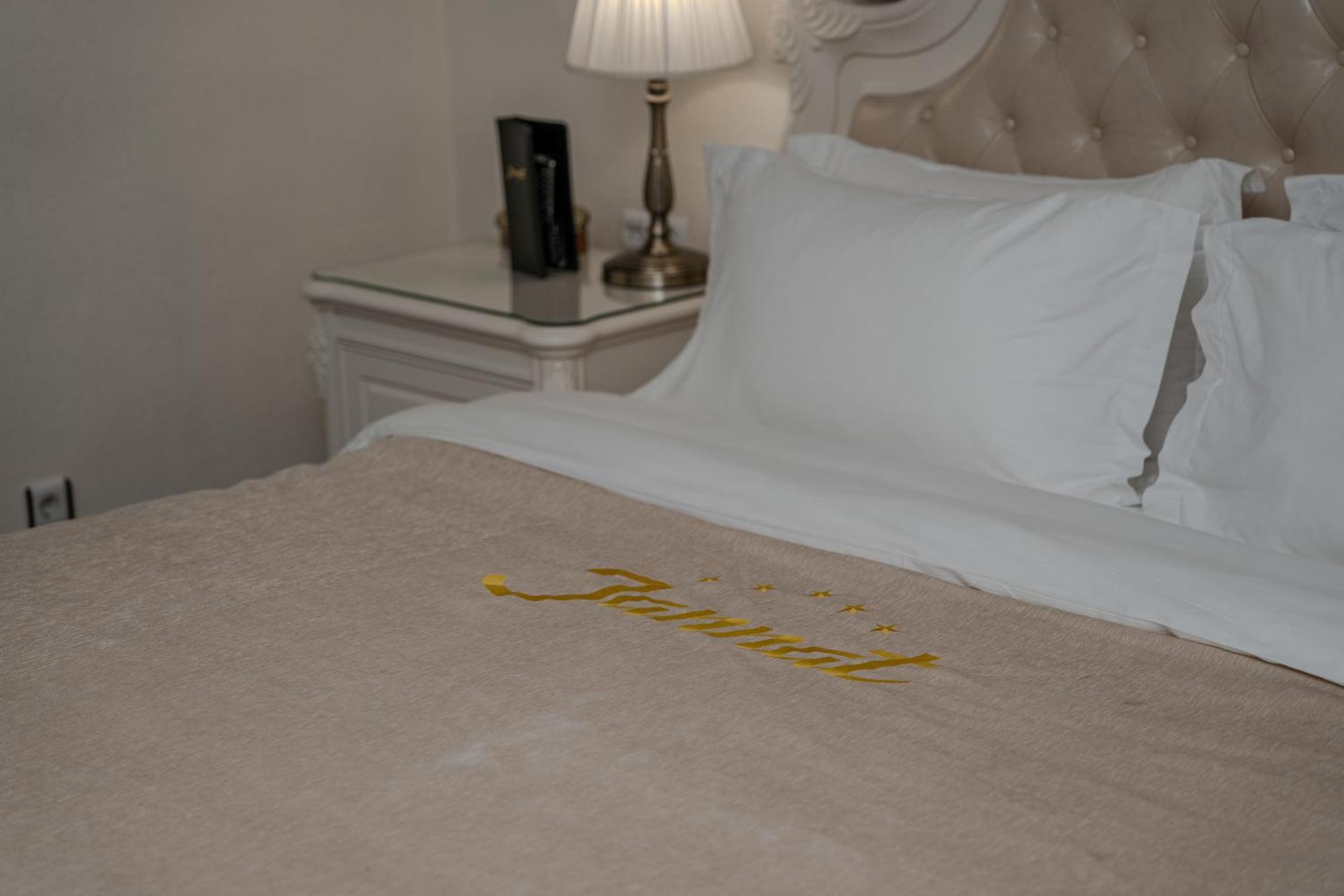 ยันนัต รีเจนซี Hotel บิชเคก ภายนอก รูปภาพ