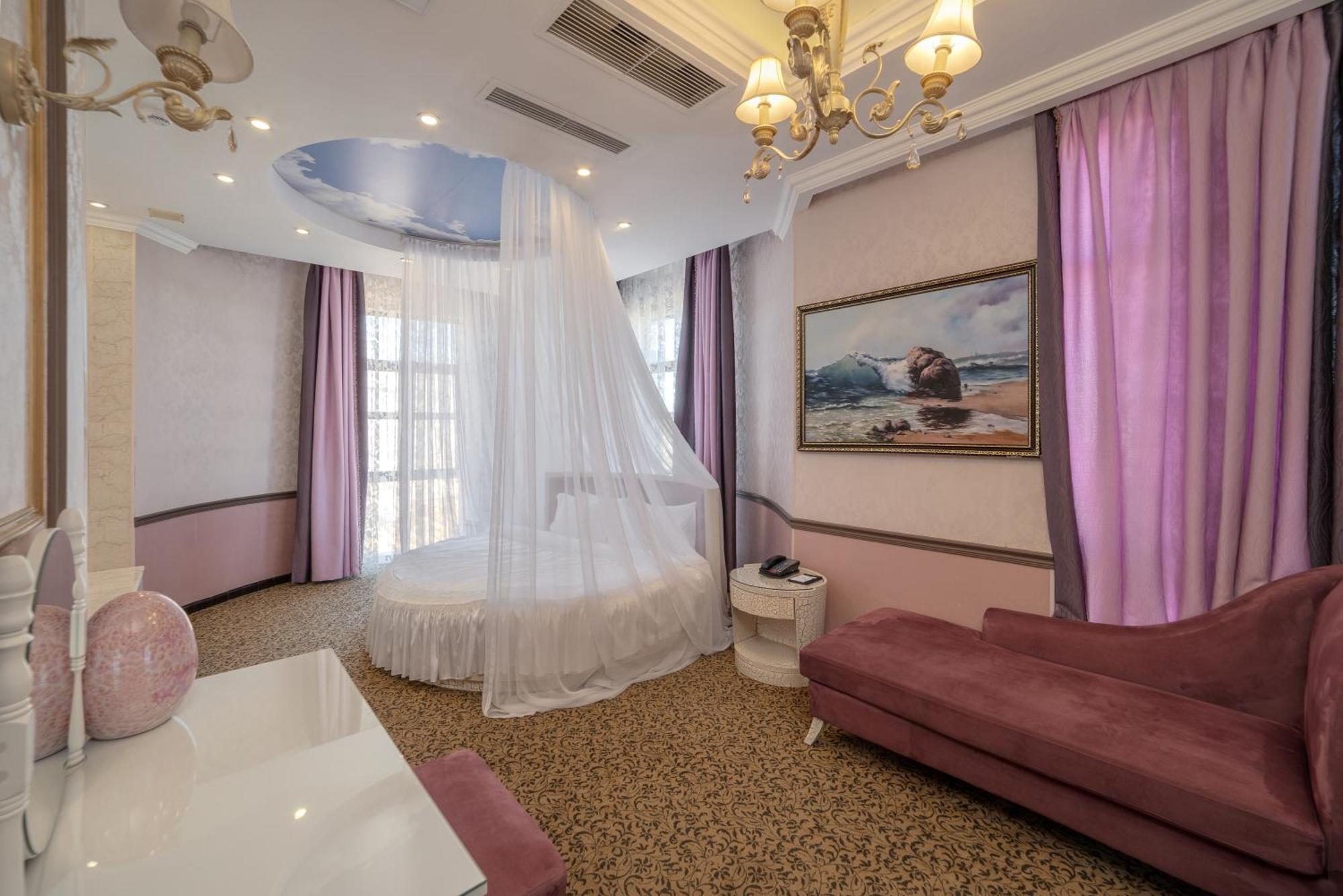 ยันนัต รีเจนซี Hotel บิชเคก ภายนอก รูปภาพ