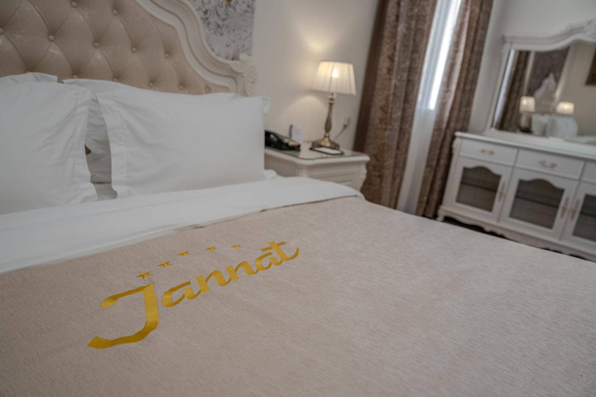 ยันนัต รีเจนซี Hotel บิชเคก ภายนอก รูปภาพ