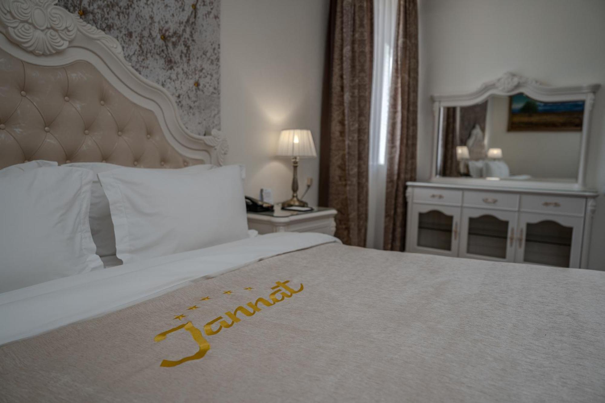 ยันนัต รีเจนซี Hotel บิชเคก ภายนอก รูปภาพ